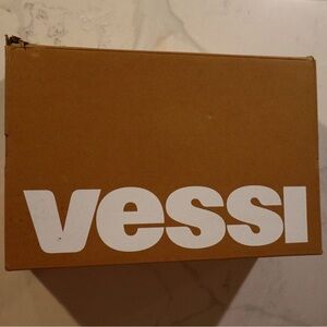 Vessi Dark Gravitate Sneaker Label